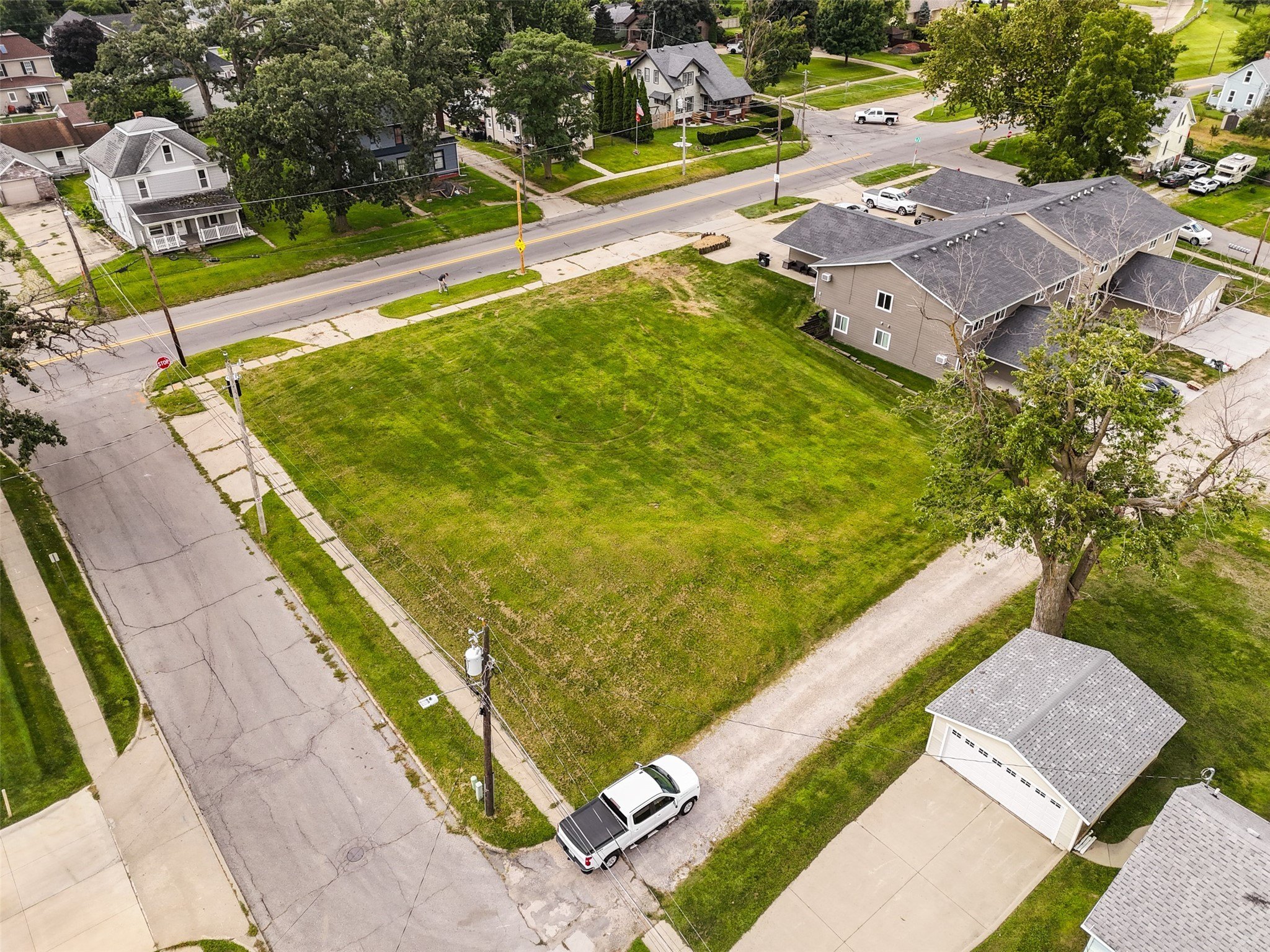 Commercial Lot on 1st Avenue