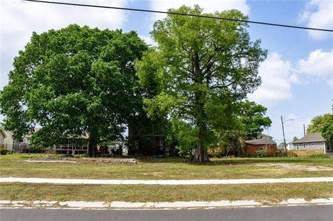 LAND - New Orleans, LA