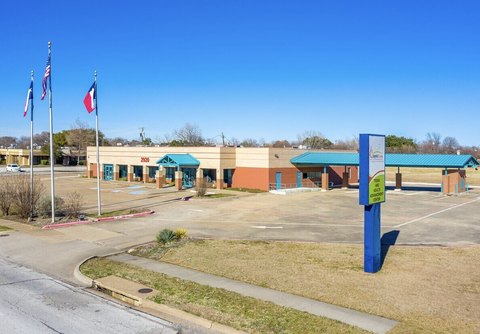 Versatile Office and Retail Site