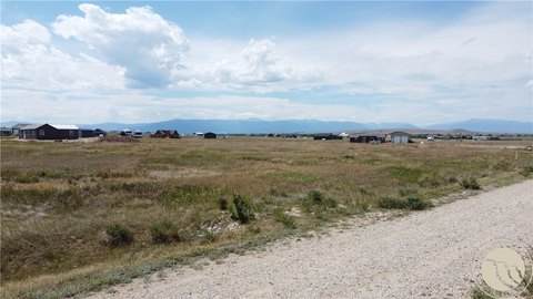 LAND - Roberts, MT