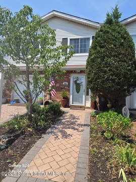 Ranch Duplex with Central Air