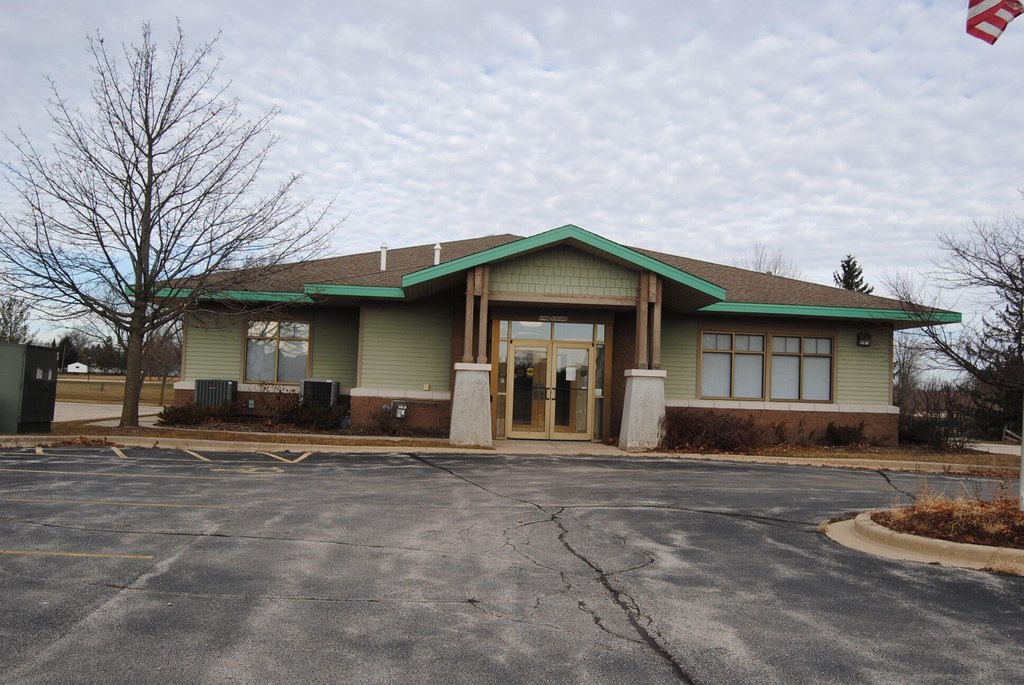 N168W20566 Main St, Jackson, WI 53037