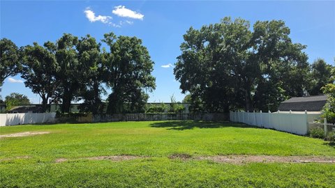 Land, TAMPA, FL