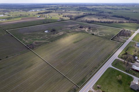 38 Acres in Clinton, MO