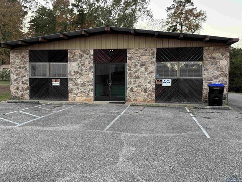 Longview Commercial Space For Lease