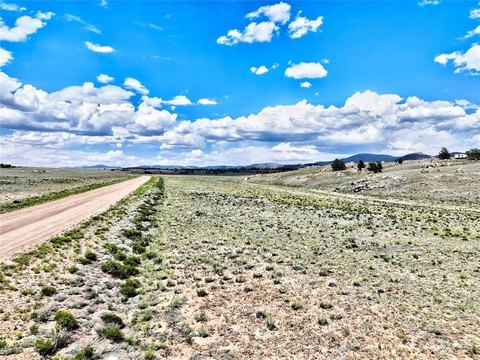 Secluded Land with Stunning Views
