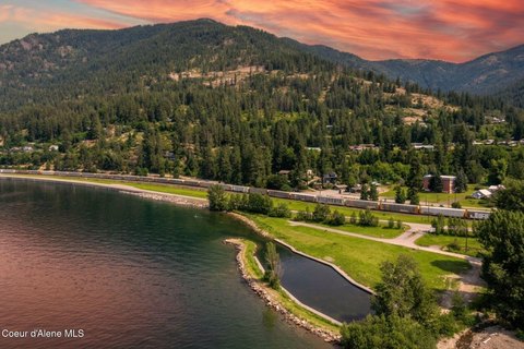 Lake Pend Oreille Waterfront Land
