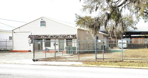 Flex Space with Fenced Yard