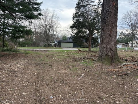 Residential Land in Dover, OH