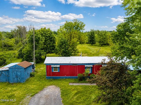 LAND - Sprakers, NY