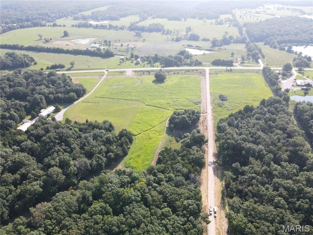 Secluded Wooded Lots Near Lake