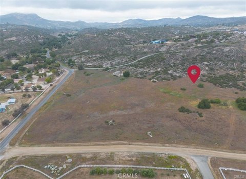Flat Vineyard and Estate Land