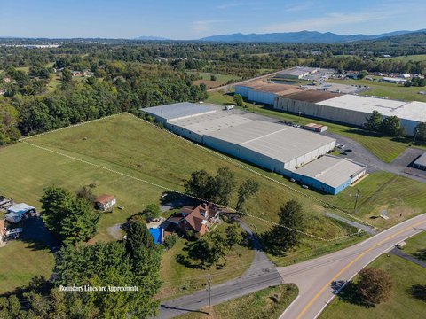 LAND, LYNDHURST, VA