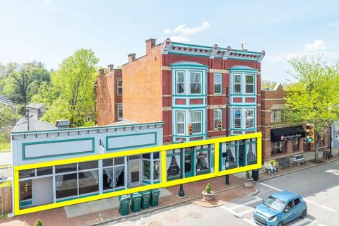 Bar/Restaurant/Retail Spaces Available