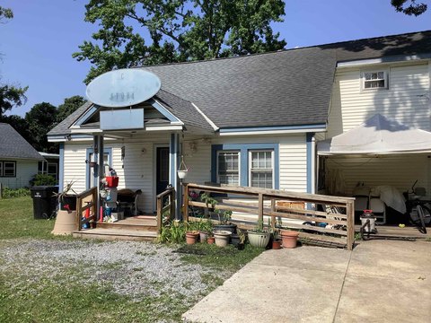 Multi-Use Commercial Property on Route