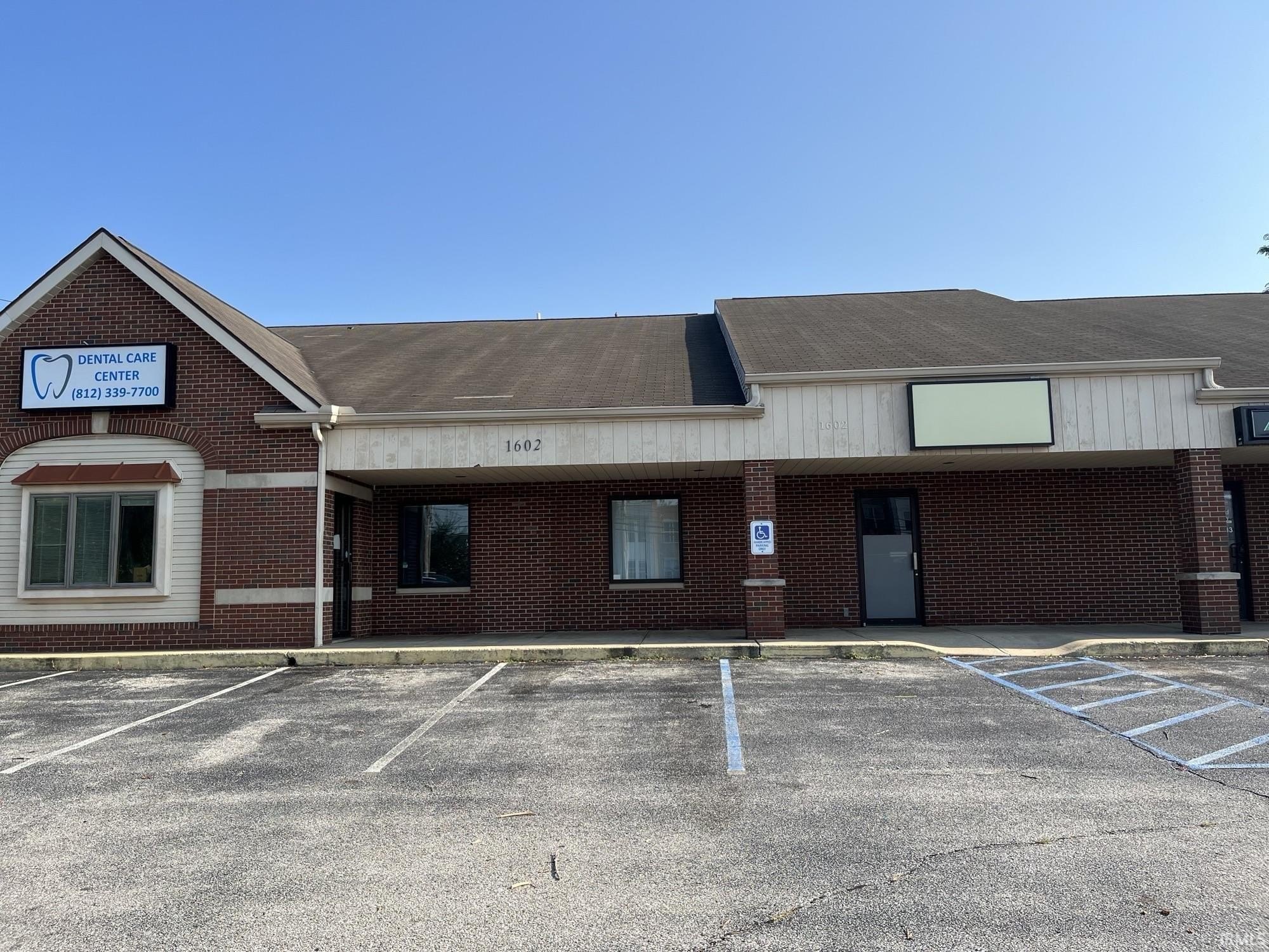 Bloomington Office with Private Parking