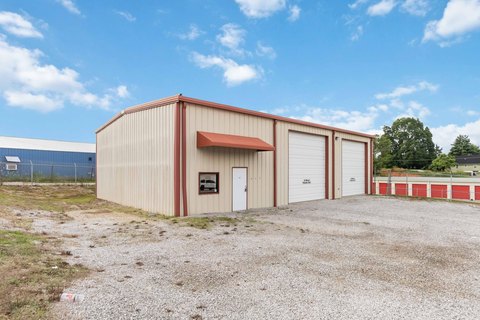 Garage Building Near Monticello Street