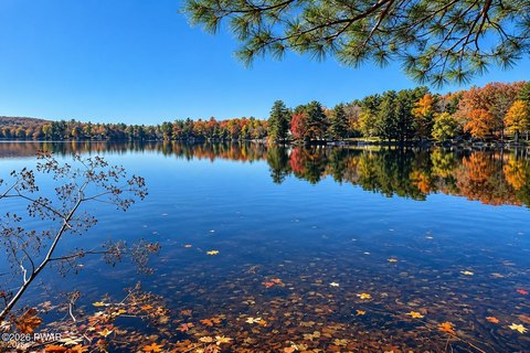 Land, Tafton, PA