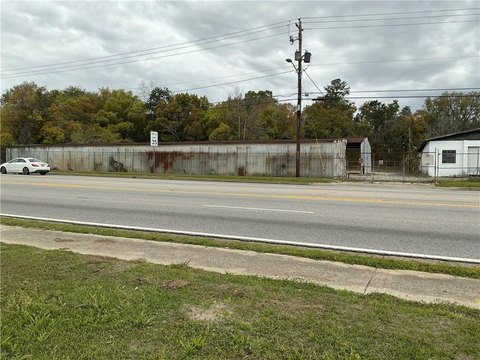Commercial Property on Highway 82