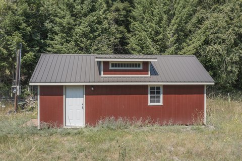 Land, IONE, WA
