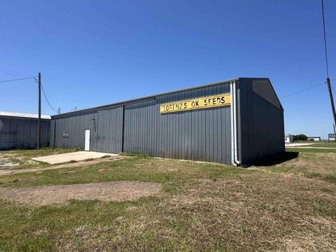 Metal Buildings with Concrete Floors