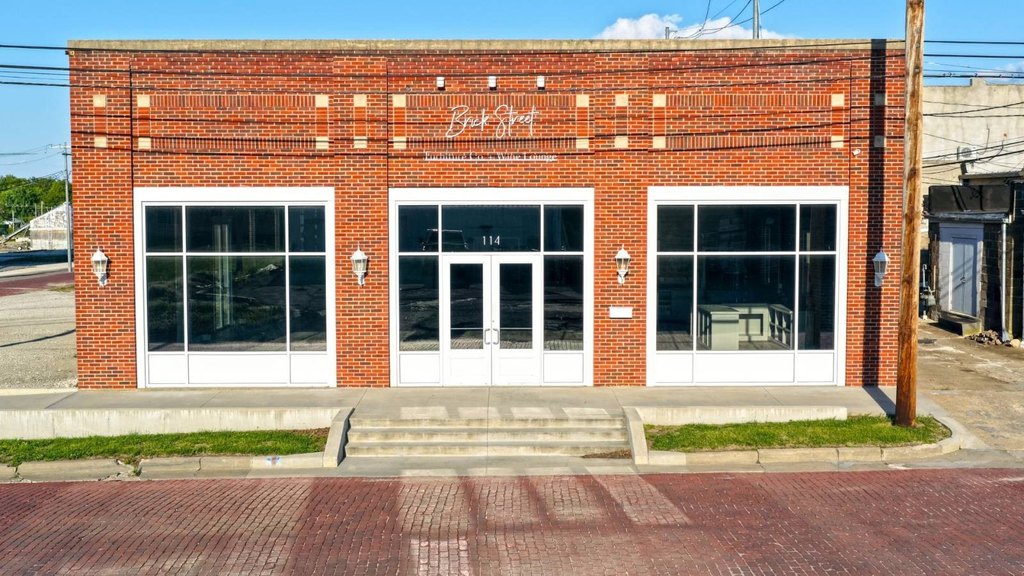 114 N 11Th St, Sabetha, KS 66534