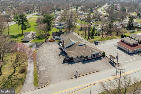 Commercial Space on Busy Route 743