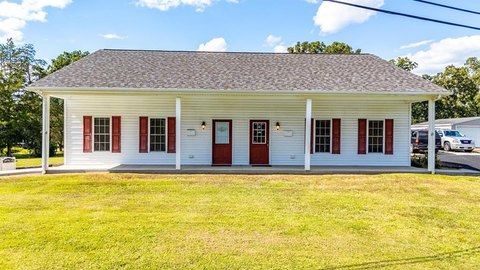 Spacious Office Suite For Lease