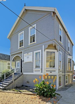 Oakland Fourplex in Fruitvale District