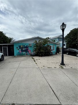 Naples Lakeside Vacation Resort