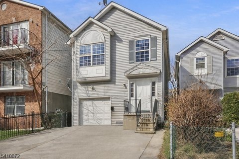 Two-Story Duplex with Vacant Unit