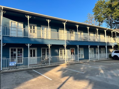 Multi-Unit Office Suites