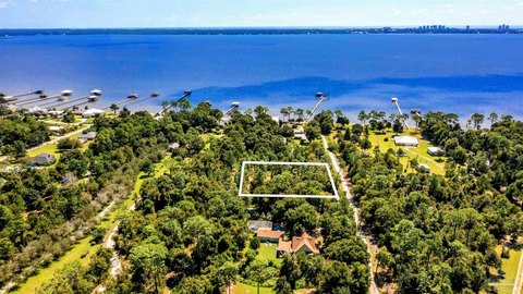Land, Lillian, AL