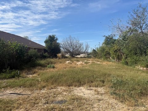 Residential Lot in Eagle Pass