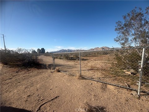 Land, Lucerne Valley, CA