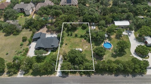 LAND - San Antonio, TX