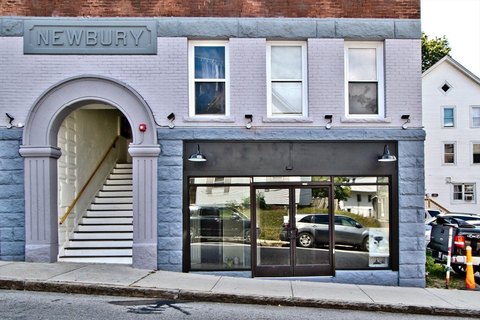 Updated Retail Space on Pleasant