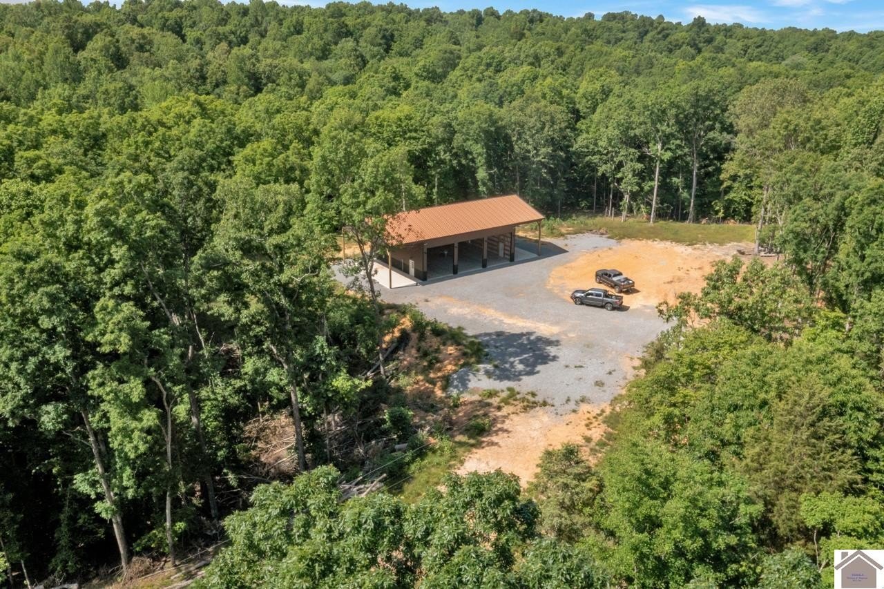 23.8 Acres with Pole Barn