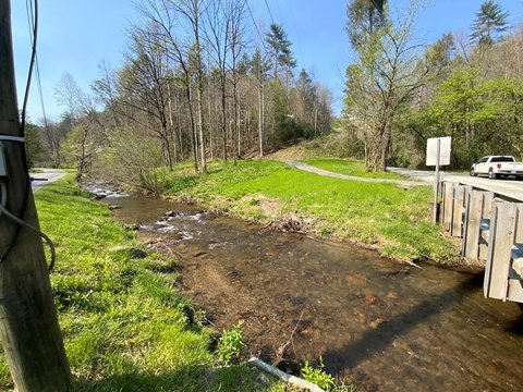 Unrestricted Land with Creek Frontage