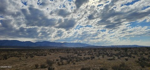 Land Parcel in Llano, CA