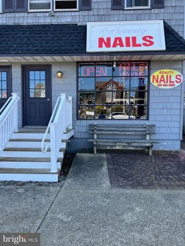 Turnkey Nail Salon in Beach Haven
