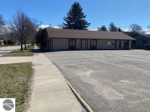 Medical Office Suite with Side Entrance