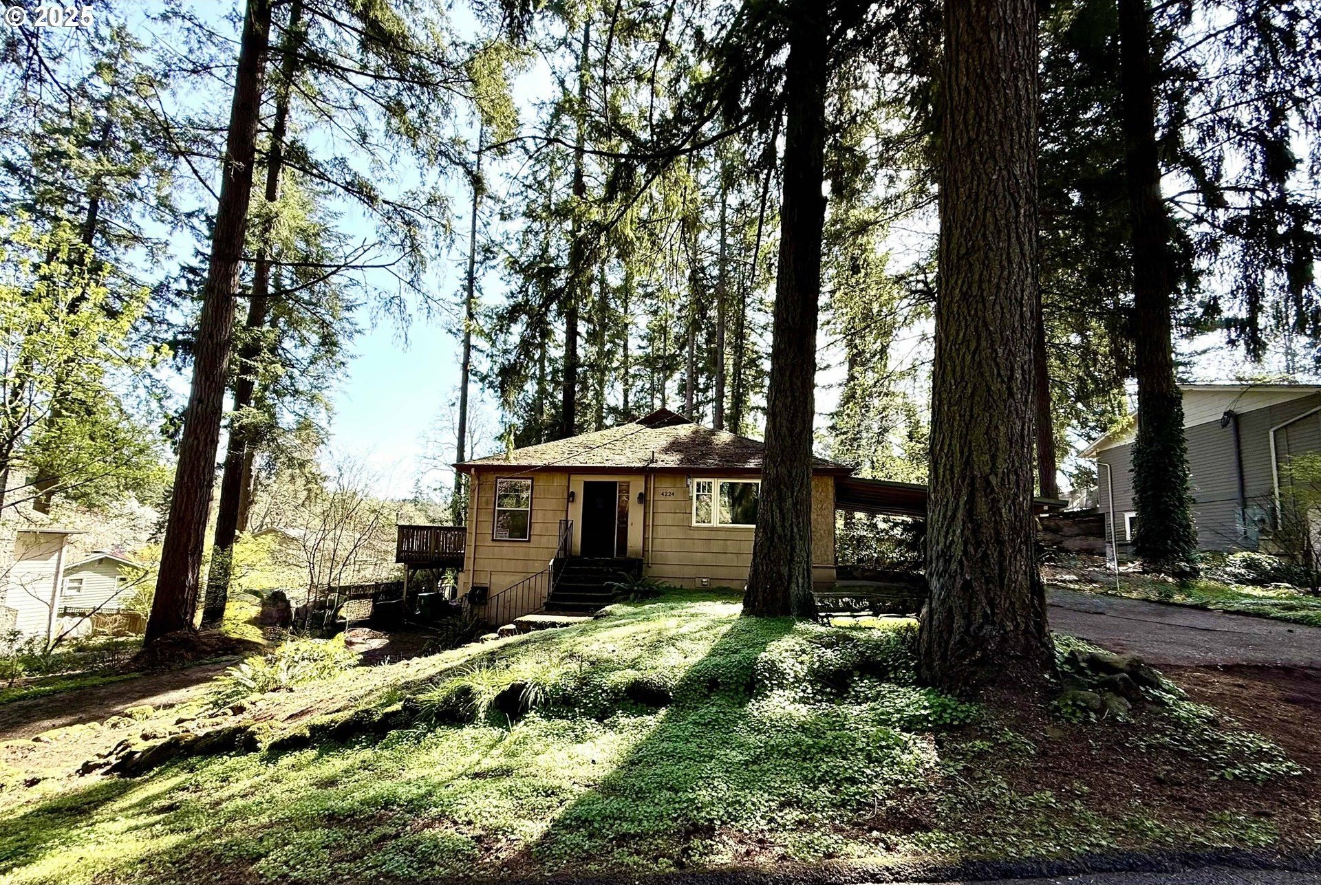 Land in Lake Oswego