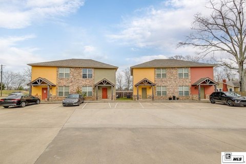 Multifamily Apartment Building with Parking