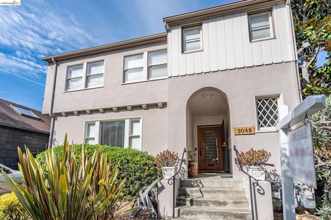 Triplex with Vacant Unit