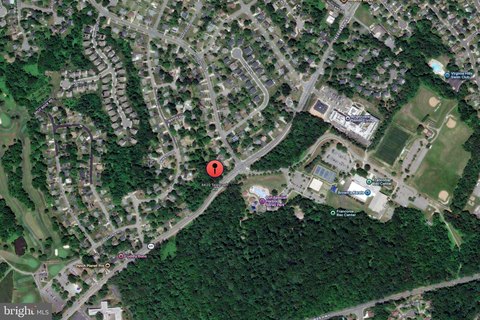 Land, ALEXANDRIA, VA