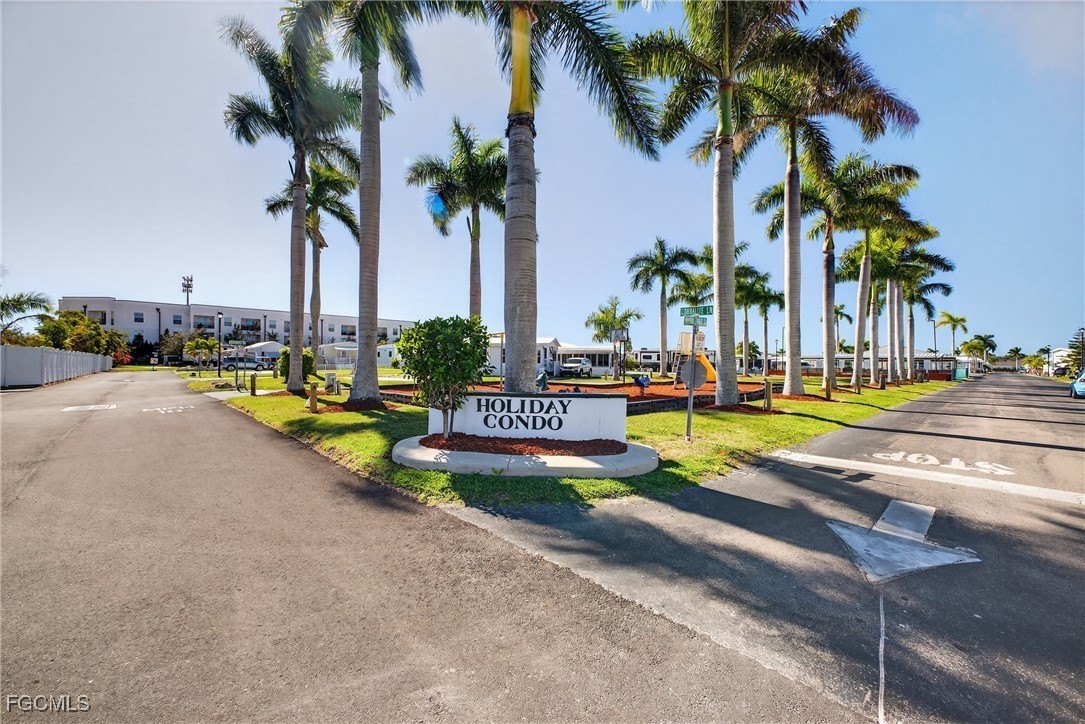 Land in Holiday Condo Community