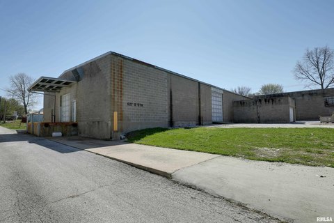 COMMERCIAL - Quincy, IL
