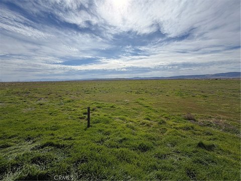 Lancaster Land in Growing Corridor