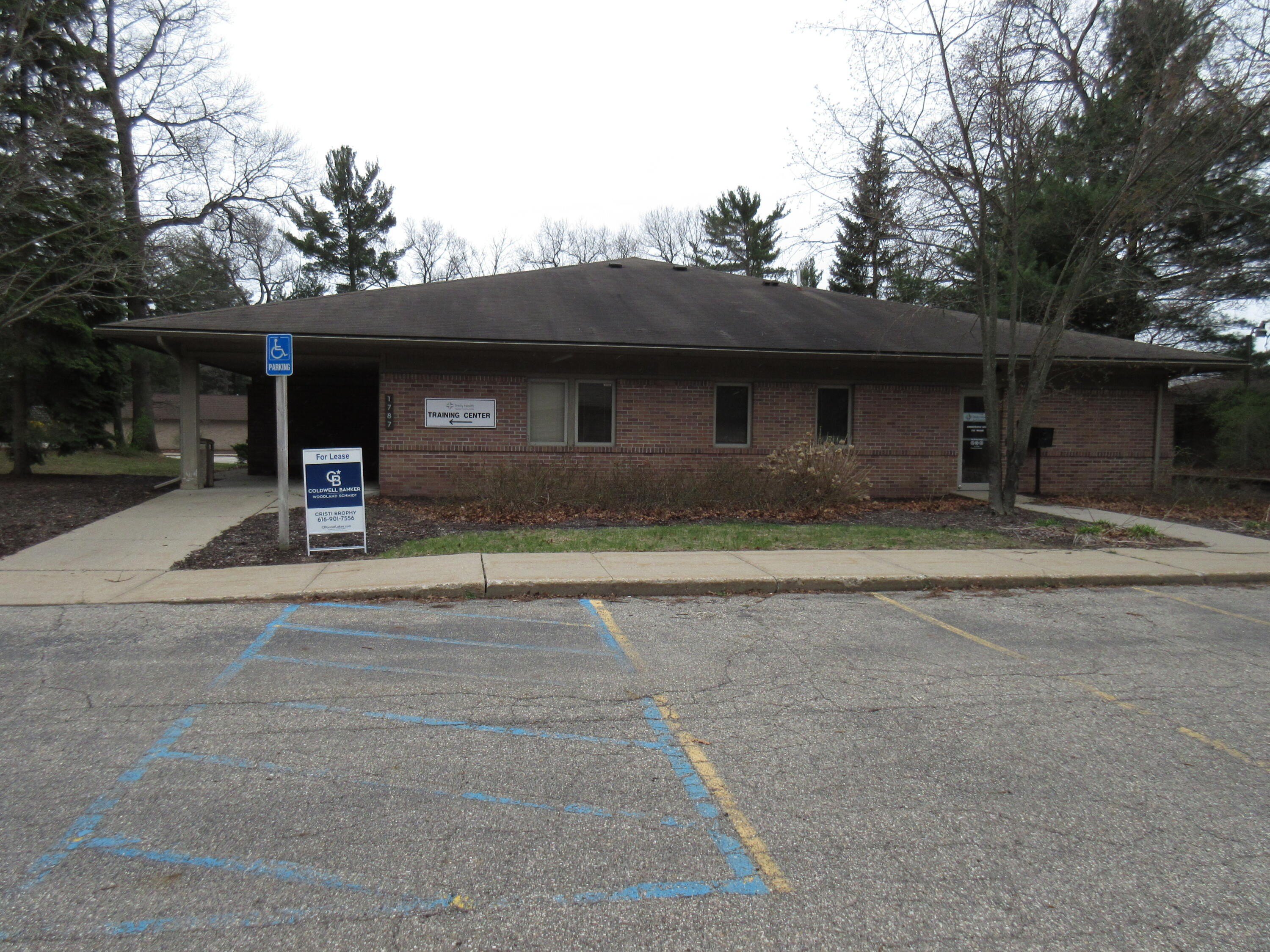 Muskegon Commercial Building For Sale